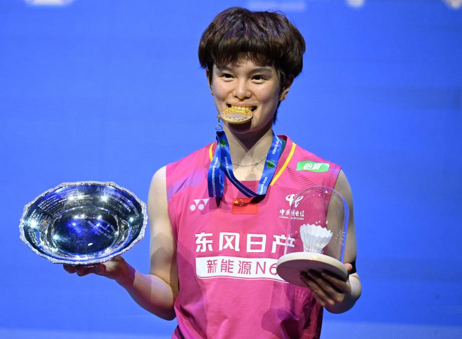 [图]王祉怡2-0安洗莹 生涯首夺全英赛女单冠军